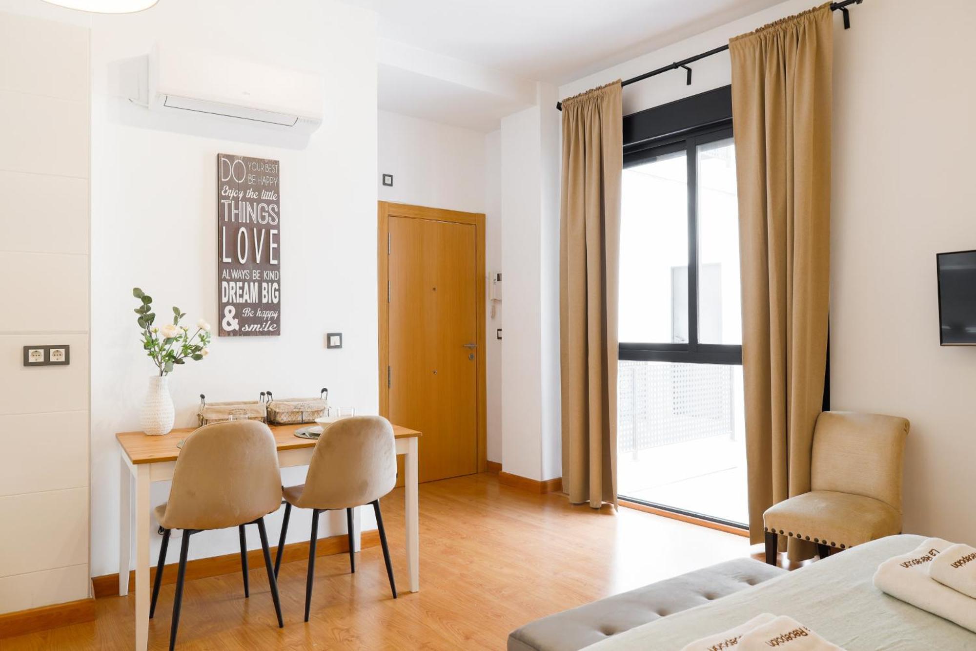 C15 - Charming Modern Studio In The Centre Málaga Buitenkant foto